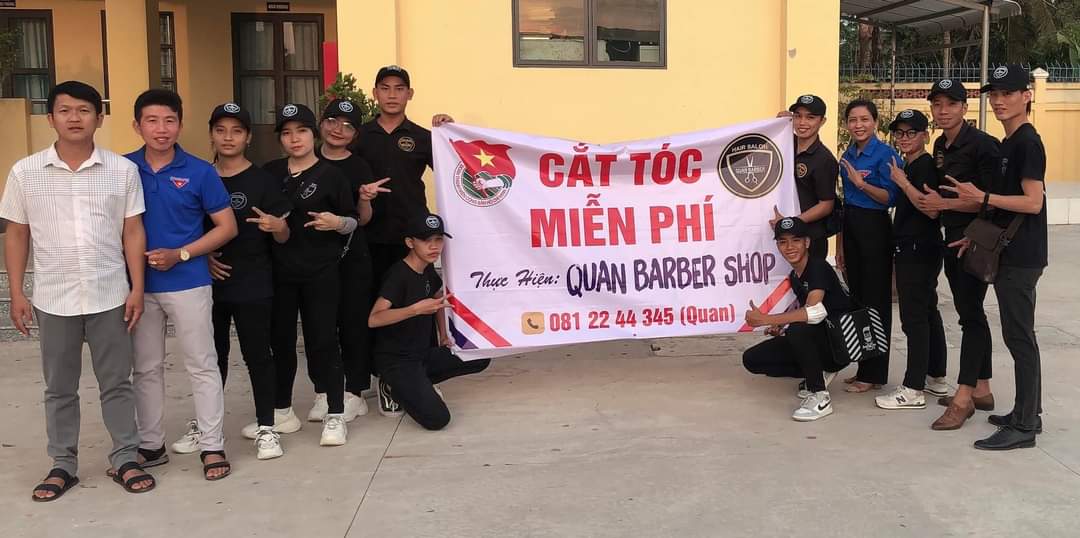Đoàn thanh niên phối hợp tổ chức hớt tóc miễn phí cho học sinh